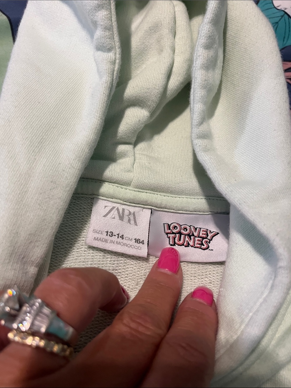 Bugs Bunny sequin hoodie - Picture 5 of 8